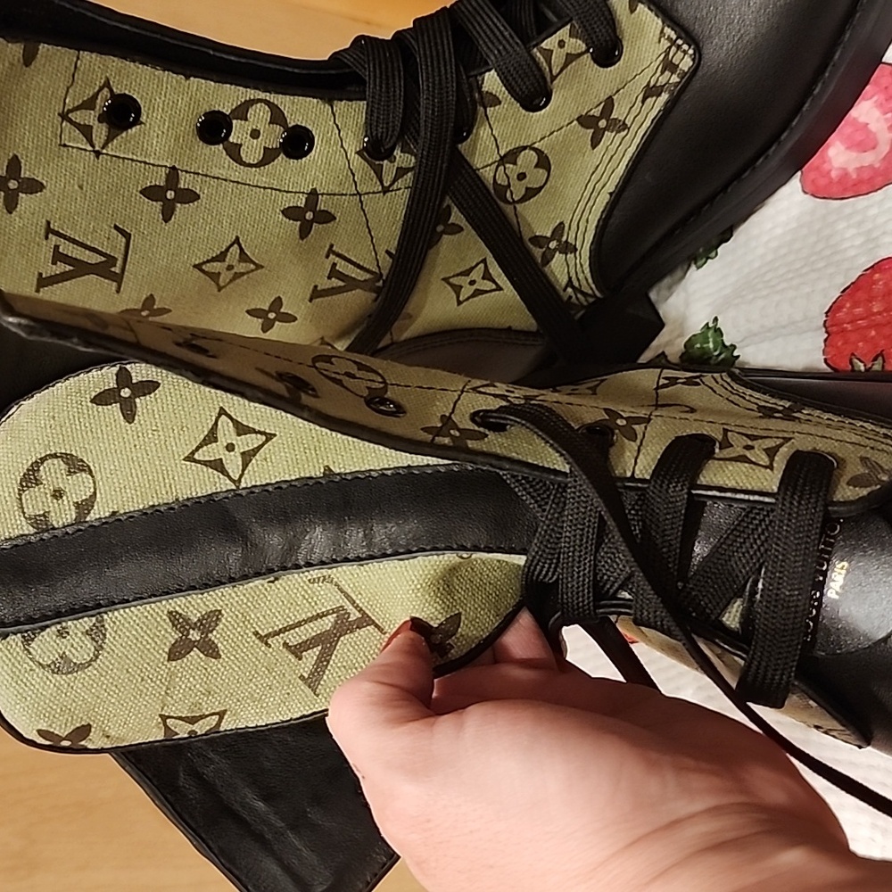 Louis Vuitton Monogram Ankle Boots in Black and Brown - Picture 4 of 7